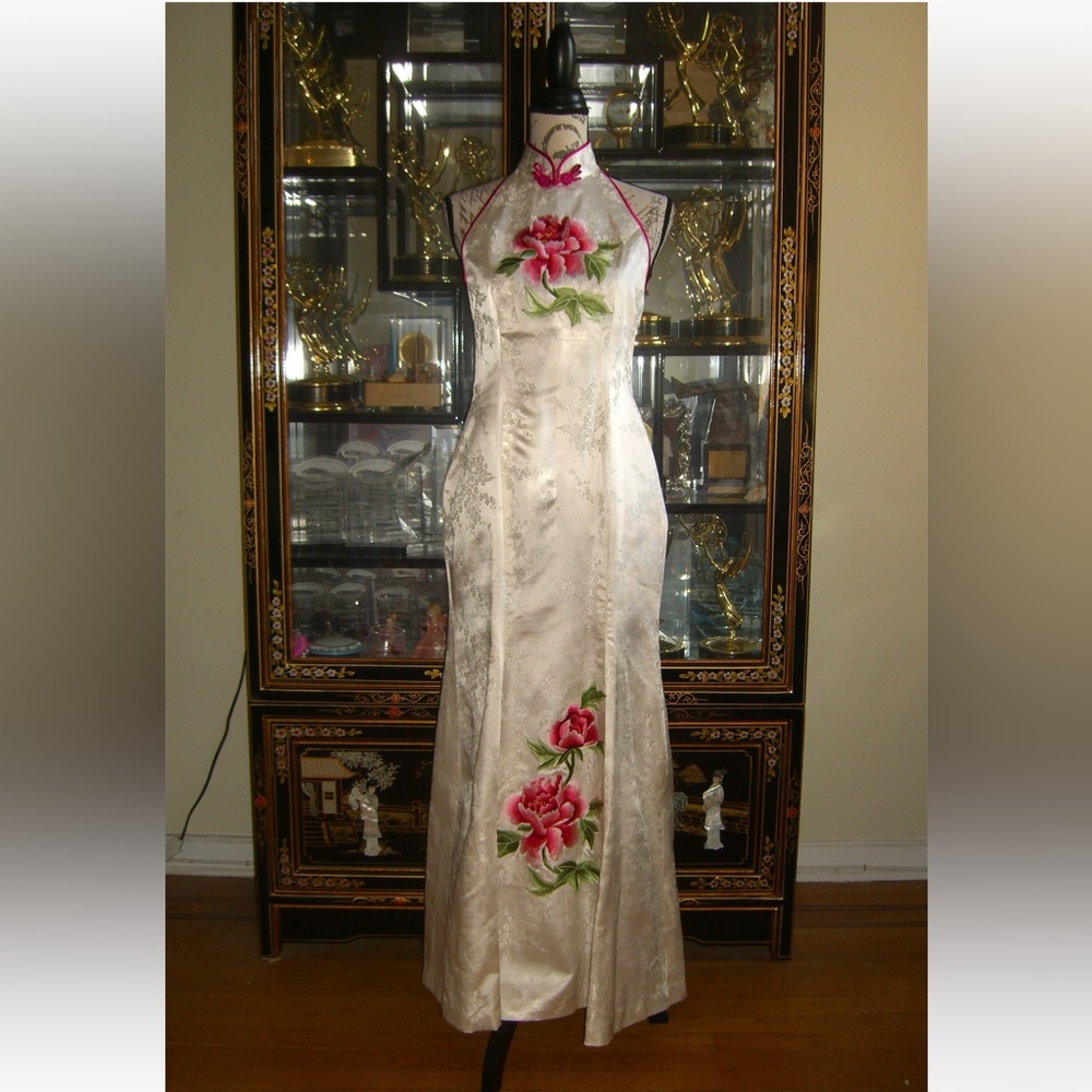 NWOT MODERN HALTER CHEONGSAM QIPAO PEONY EMBROIDERED GOWN DRESS 8